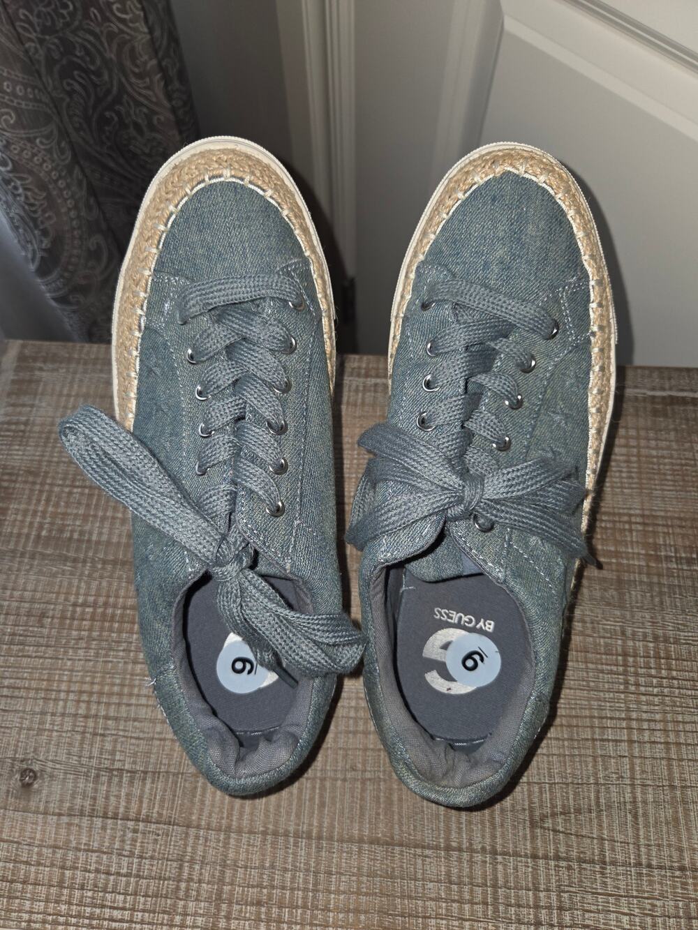 G By Guess Denim and Jute Lace Up Sneakers Size 9M Stars Detail